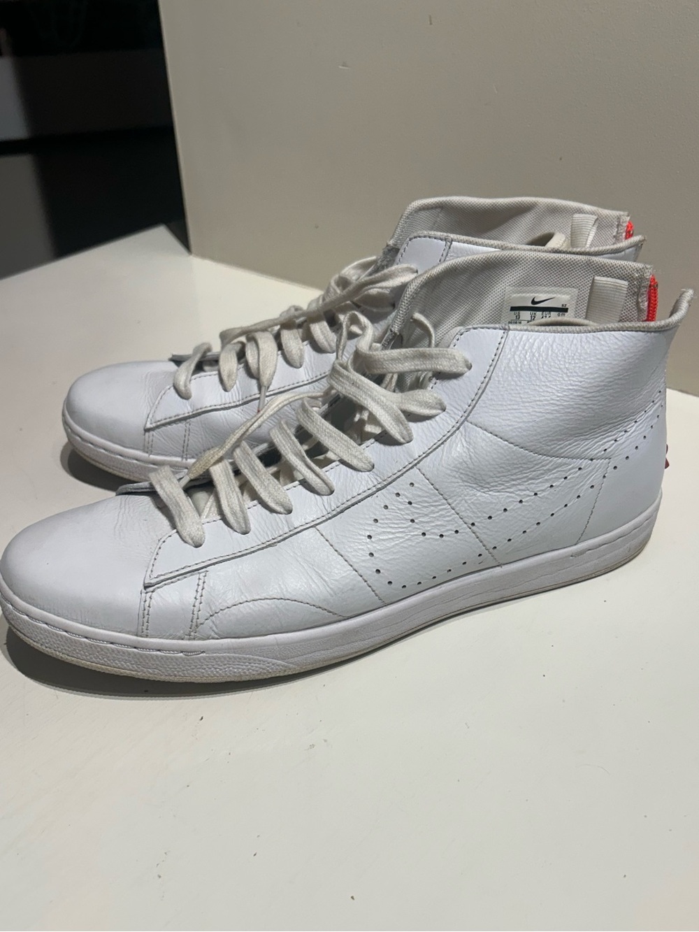 Nike White Tennis Classic Ultra Mid Leather Sneakers, Size 13